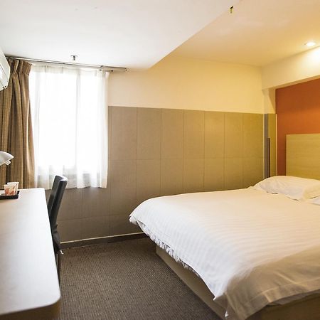 Motel Chongqing Jiefangbai Hongyadong Pedestrian Street Luaran gambar