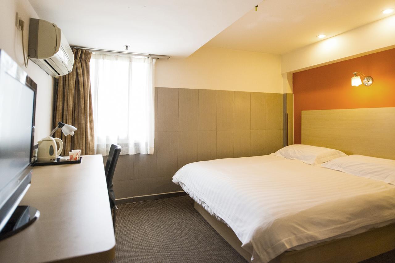 Motel Chongqing Jiefangbai Hongyadong Pedestrian Street Luaran gambar