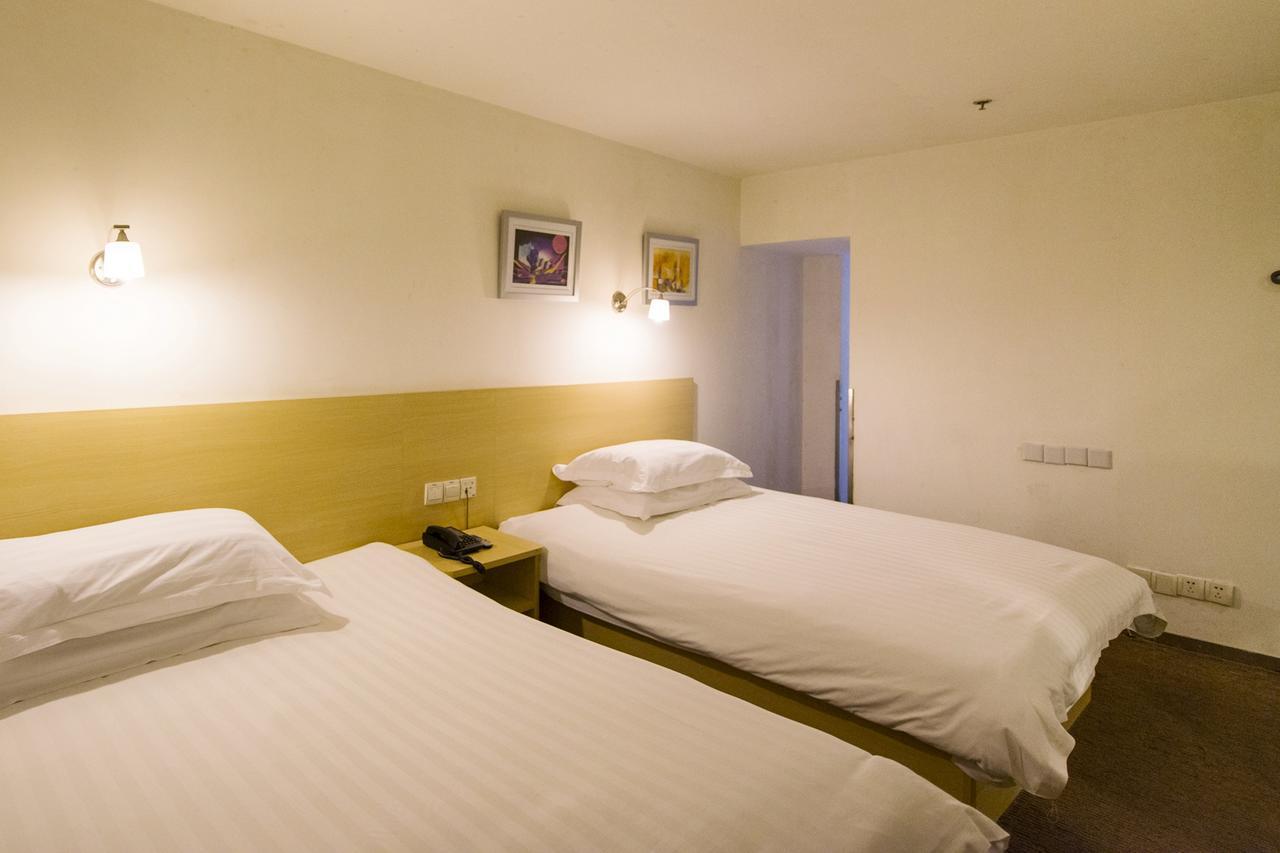 Motel Chongqing Jiefangbai Hongyadong Pedestrian Street Luaran gambar