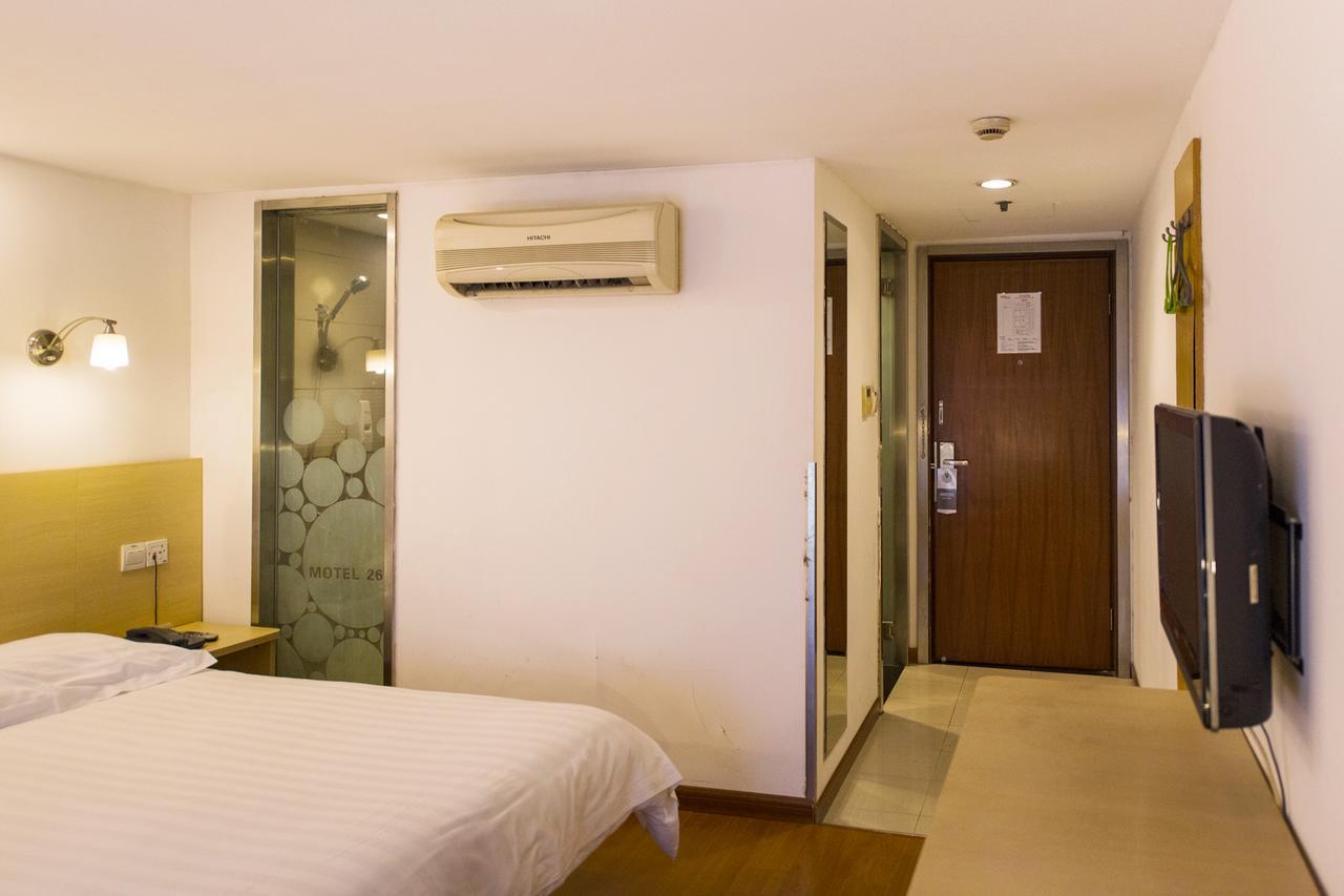 Motel Chongqing Jiefangbai Hongyadong Pedestrian Street Luaran gambar